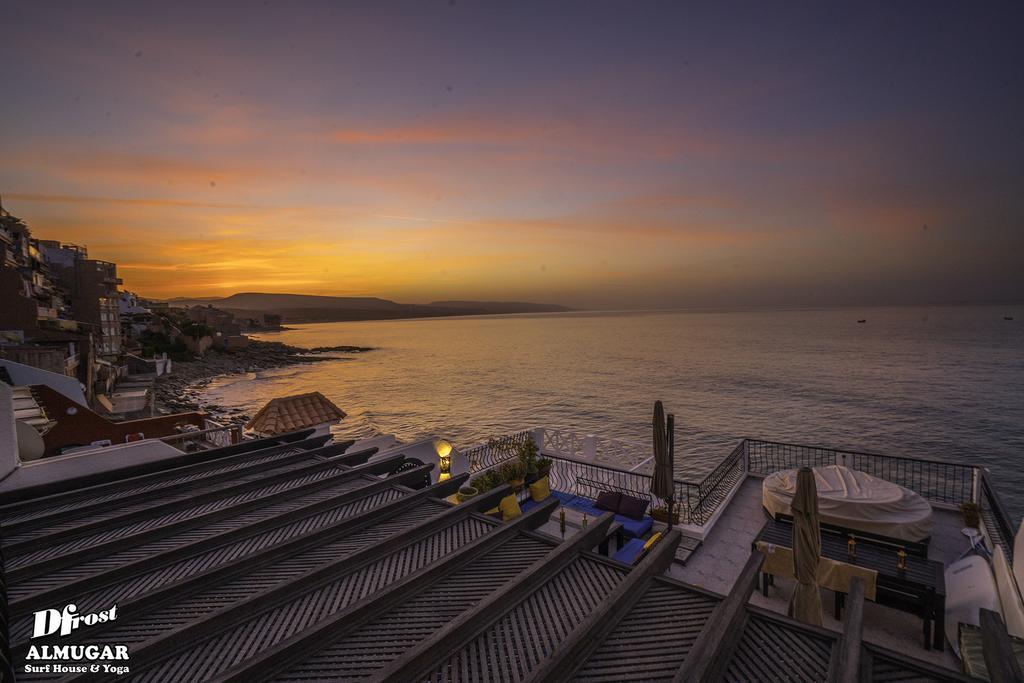 Dfrost Almugar Surf And Yoga Hostel Taghazout Εξωτερικό φωτογραφία