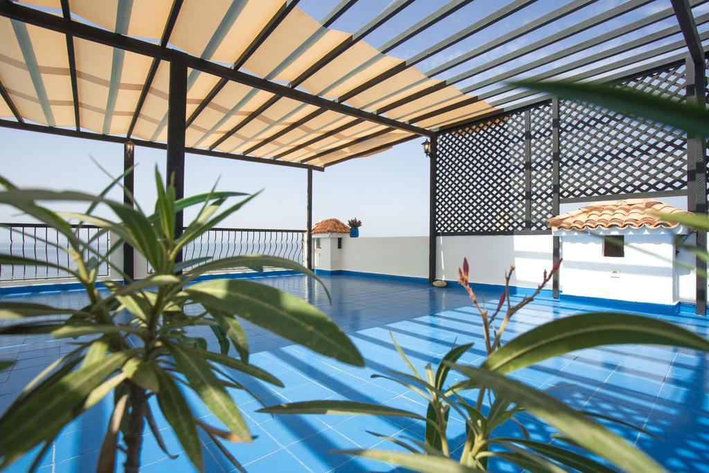 Dfrost Almugar Surf And Yoga Hostel Taghazout Εξωτερικό φωτογραφία